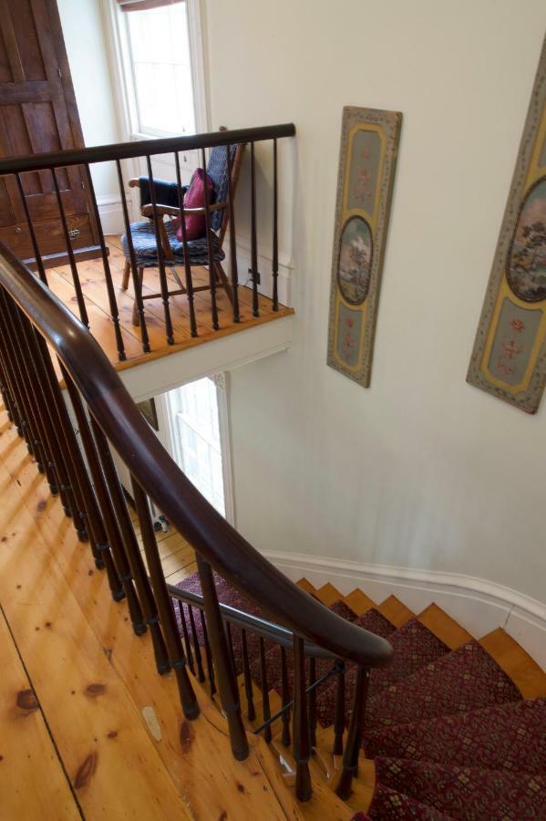 The Egremont Village Inn South Egremont Extérieur photo