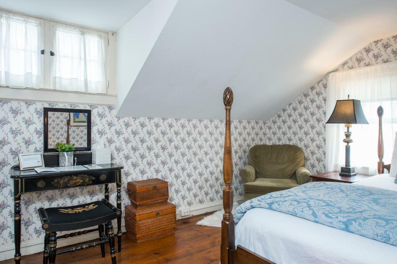 The Egremont Village Inn South Egremont Extérieur photo