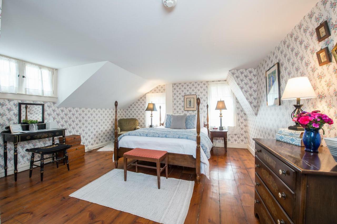 The Egremont Village Inn South Egremont Extérieur photo